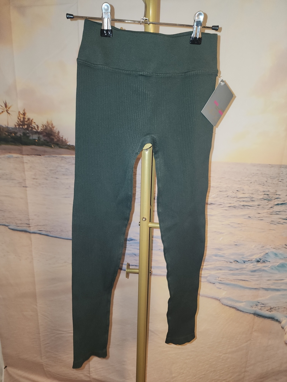 NUX Kids Ribbed Leggings in Forest Green